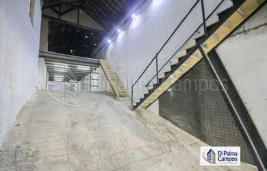 Imagem: O depósito possui 689m² de Área e está localizado em Ipiranga