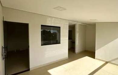 Imagem: A casa à venda possui 2 Dormitórios, 1 Banheiro, 1 Vaga na