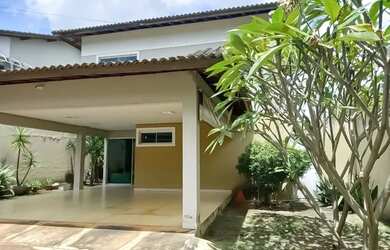 Imagem: A casa em condomínio possui 4 Dormitórios, 4 Banheiros, 4