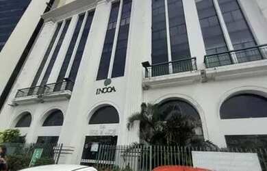 Imagem: O apartamento possui 4 Dormitórios, 3 Banheiros, 5 Vagas na