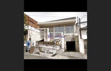 Imagem: A casa possui 3 Dormitórios, 2 Banheiros, 5 Vagas na garagem