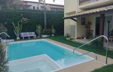 Imagem: A casa possui 3 Dormitórios, 3 Banheiros, 3 Vagas na garagem