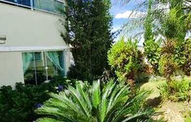 Imagem: A casa em condomínio possui 4 Dormitórios, 3 Banheiros, 2