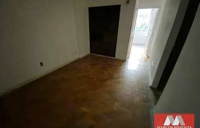 Imagem: O apartamento possui 2 Dormitórios, 1 Banheiro, 50m² de Área