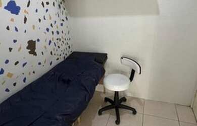 Imagem: O quarto está localizado em Gamboa, Cabo Frio para alugar por