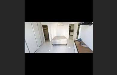 Imagem: O apartamento possui 1 Dormitório, 2 Banheiros, 1 Vaga na garagem