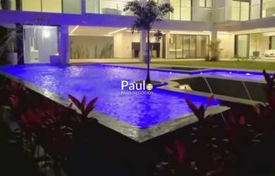 Imagem: A casa em condomínio possui 4 Dormitórios, 5 Banheiros, 3