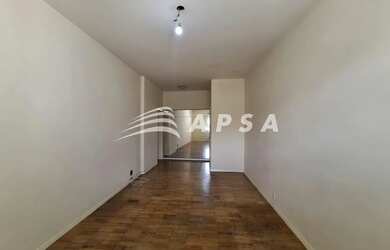 Imagem 4: LINDO E AMPLO APARTAMENTO, REFORMADO, PRÓXIMO AO METRÔ E COMÉRCIO,...