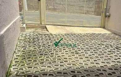 Imagem 15: Casa com 3 quartos, duas vagas de garagem em ótima localização