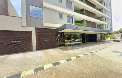 Imagem: O apartamento possui 3 Dormitórios, 5 Banheiros, 2 Vagas na