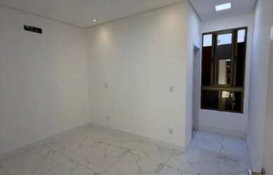 Imagem 7: Seu novo lar em alto padrão - Casa 4 suítes no Condomínio Vista Lagoa