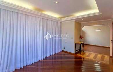 Imagem: O depósito possui 2 Vagas na garagem e 251m² de Área e está