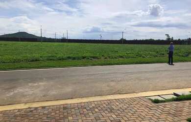 Imagem: Lote à Venda - Senador Canedo