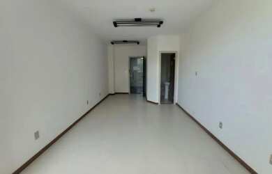 Imagem: O depósito possui 1 Vaga na garagem e 27m² de Área e está