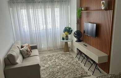 Imagem: O apartamento possui 2 Dormitórios, 1 Banheiro, 1 Vaga na garagem