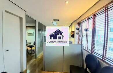 Imagem: O depósito possui 2 Vagas na garagem, 60m² de Área e está