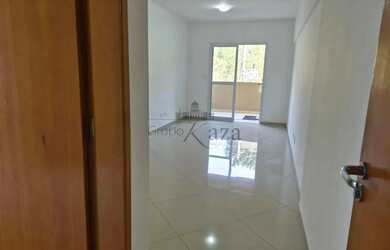 Imagem: O apartamento possui 2 Dormitórios, 1 Banheiro, 2 Vagas na