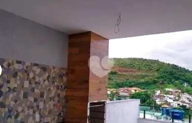 Imagem: A casa possui 3 Dormitórios, 4 Banheiros, 1 Vaga na garagem