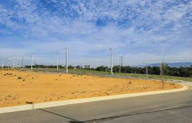 Imagem: O terreno possui 350m² de Área e está localizado em Alto