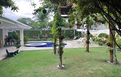 Imagem 7: Condomínio Mansoes Casa para aluguel e venda possui 800 metros quadrados...