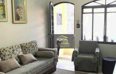 Imagem: A casa possui 3 Dormitórios, 2 Banheiros, 2 Vagas na garagem