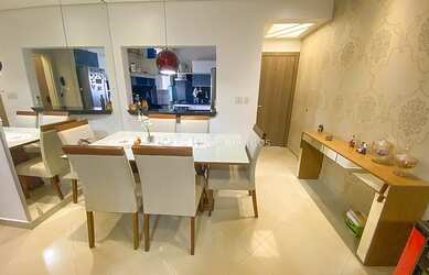 Imagem: O apartamento possui 3 Dormitórios, 2 Banheiros, 2 Vagas na