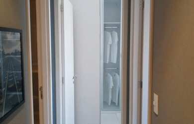 Imagem 3: Apartamento para venda possui 51 metros quadrados com 2 quartos em Centro...