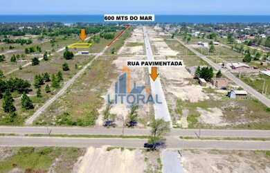 Imagem: O terreno possui 300m² de Área e está localizado em Balneário