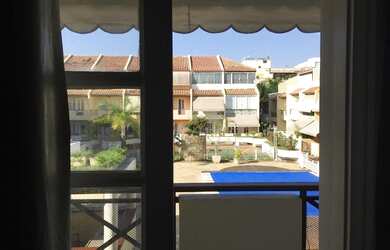 Imagem: A casa em condomínio possui 3 Dormitórios, 2 Banheiros, 2