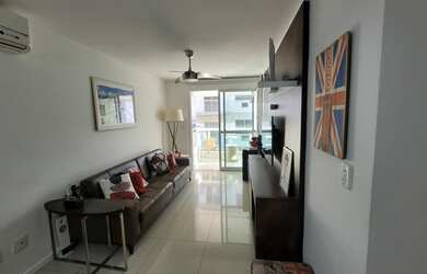 Imagem: O apartamento possui 3 Dormitórios, 3 Banheiros, 2 Vagas na