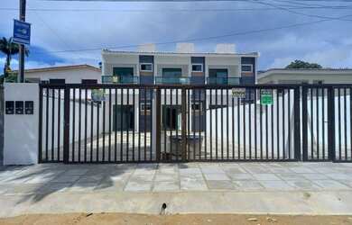 Imagem: A casa em condomínio possui 3 Dormitórios, 3 Banheiros, 3