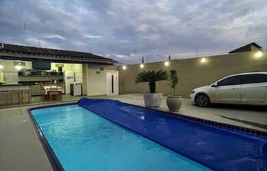 Imagem: A casa em condomínio possui 3 Dormitórios, 3 Banheiros e 4