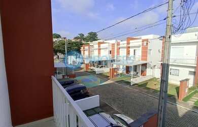 Imagem: A casa em condomínio possui 2 Dormitórios, 2 Banheiros, 2