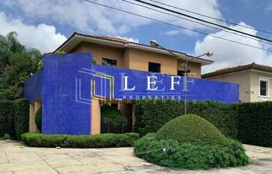 Imagem: O depósito possui 5 Vagas na garagem e 762m² de Área e está