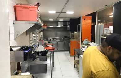 Imagem 9: Vendo gastrobar. Varanda, 187m² de Áreae5 Vagas na garagem