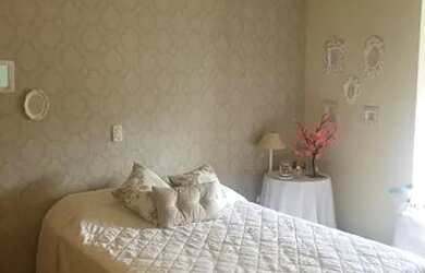 Imagem: A casa em condomínio possui 5 Dormitórios, 5 Banheiros, 4