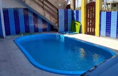 Imagem: A casa em condomínio possui 3 Dormitórios, 2 Banheiros e 2