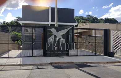 Imagem: A casa à venda possui 2 Dormitórios, 2 Banheiros, 2 Vagas