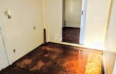 Imagem: O apartamento possui 2 Dormitórios, 1 Banheiro e 70m² de Área