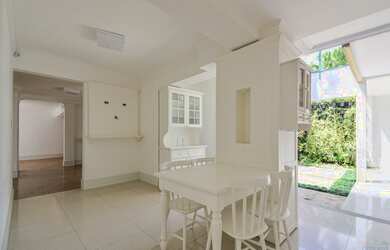 Imagem 16: Casa de Vila, com ou sem mobília, muito espaçosa e excelente localização