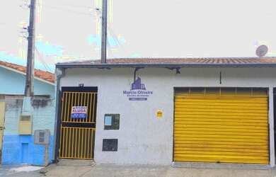 Imagem: A casa possui 2 Dormitórios, 2 Banheiros e está localizado