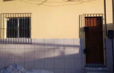 Imagem: A casa possui 2 Dormitórios, 1 Banheiro, 60m² de Área e