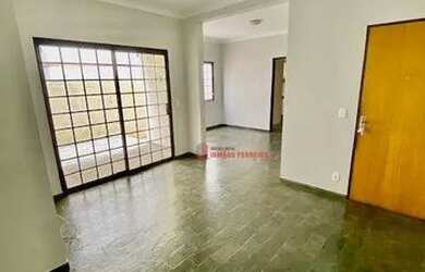 Imagem: O apartamento possui 3 Dormitórios, 2 Banheiros, 1 Vaga na