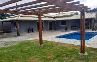 Imagem: A fazenda possui 200m² de Área e está localizado em Pinhalzinho