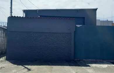 Imagem: O depósito possui 3 Vagas na garagem e 290m² de Área e está