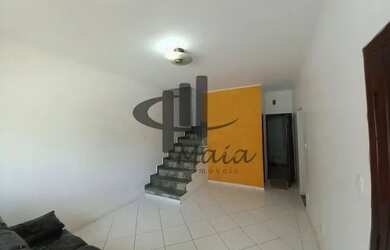 Imagem: A casa possui 2 Dormitórios, 1 Banheiro, 2 Vagas na garagem