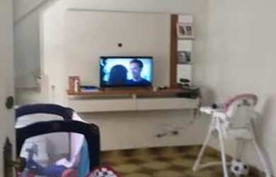 Imagem: A casa possui 2 Dormitórios, 2 Banheiros, 1 Vaga na garagem