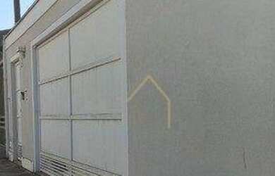 Imagem: A casa possui 3 Dormitórios, 3 Banheiros, 5 Vagas na garagem