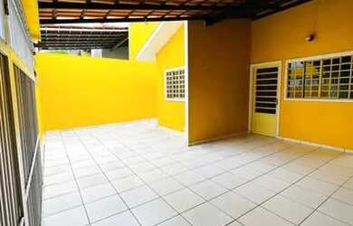 Imagem: A casa em condomínio possui 3 Dormitórios, 2 Banheiros, 2