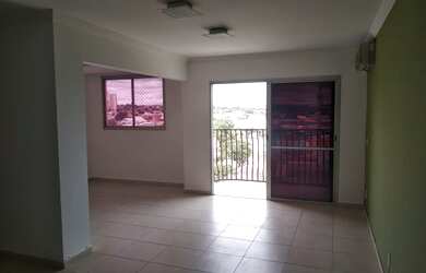 Imagem: O apartamento possui 3 Dormitórios, 2 Banheiros, 2 Vagas na